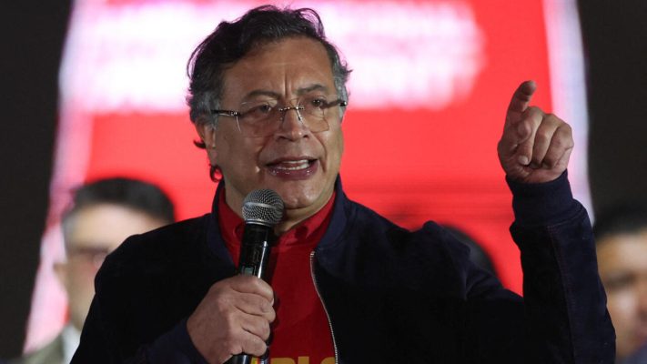 2025-10-25T000035Z-556576129-RC2OIHA7QCQD-RTRMADP-3-COLOMBIA-POLITICS