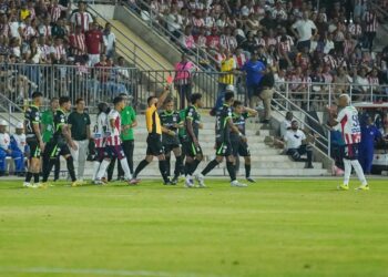 Junior pierde en casa ante Nacional y recibe críticas de su afición